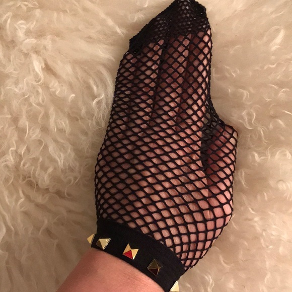 Fishnet Gold Studded Ankle Socks - Picture 2 of 2